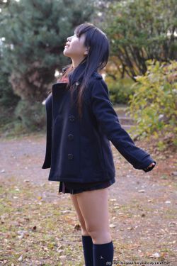 把冰块放入女生下面